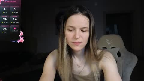 Snapshot of lily_and_jake chatting on 05/19/26, 07:04 lily_and_jake online show from 05/19/26, 07:04