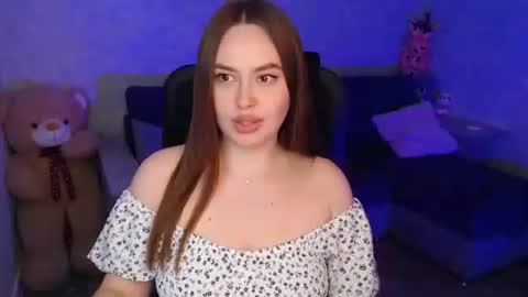 lily_baker_ online show from 04/25/26, 01:41