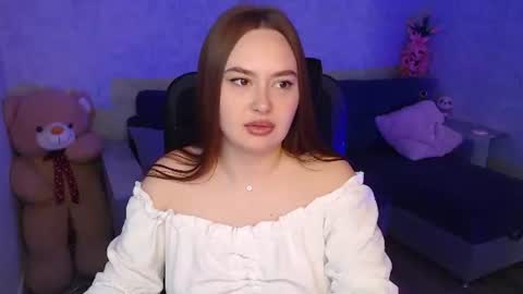 lily_baker_ online show from 05/05/26, 09:28