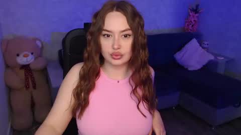 lily_baker_ online show from 05/07/26, 08:09