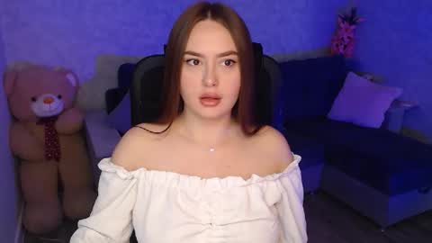 lily_baker_ online show from 06/03/26, 08:17
