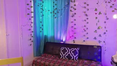 Snapshot of lily_bunny_1 chatting on 09/15/25, 04:18 Fansly LilyBunny- help me reach 50 thumbs up online show from 09/15/25, 04:18