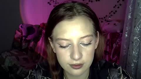 lily_ember online show from 12/01/25, 06:24