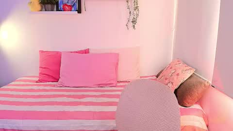 Snapshot of lily_evans_ chatting on 03/02/26, 10:05 just lily online show from 03/02/26, 10:05