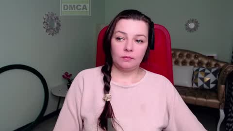 Lily online show from 01/10/25, 09:55