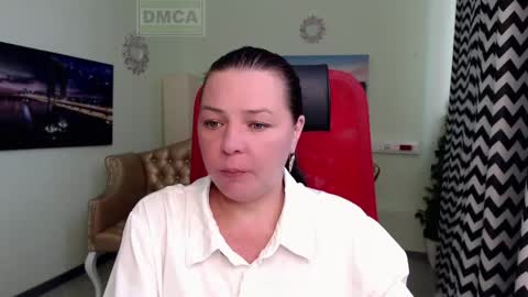 Snapshot of lily_flower7_ chatting on 05/20/26, 05:57 Lily online show from 05/20/26, 05:57