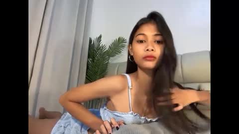 Snapshot of lily_kaye chatting on 06/05/26, 08:31 rika online show from 06/05/26, 08:31