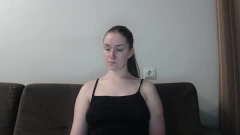 lily_love_x online show from 12/03/24, 12:24