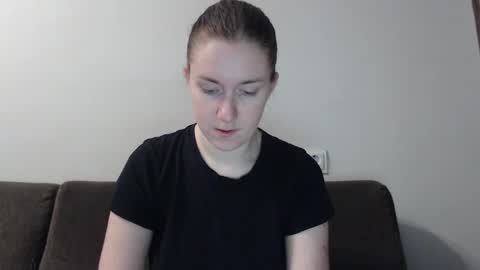 lily_love_x online show from 02/07/25, 04:59