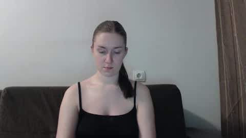 lily_love_x online show from 02/28/25, 02:09