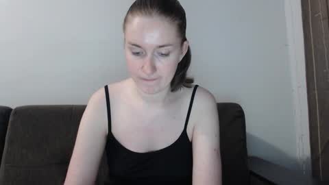 lily_love_x online show from 10/12/25, 10:20