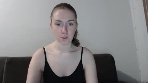 lily_love_x online show from 11/24/25, 03:39