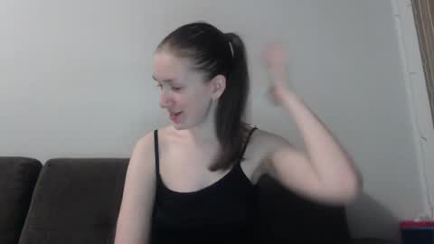 lily_love_x online show from 04/24/26, 11:51