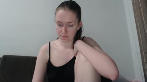lily_love_x online show from 05/08/26, 01:11