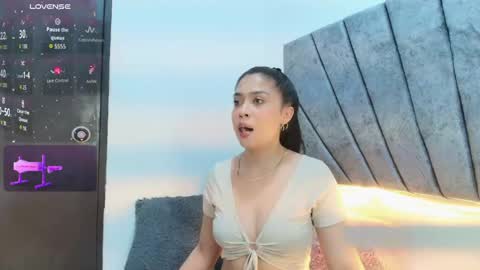 Snapshot of lily_meghan chatting on 06/09/26, 08:31 LILY MEGHAN online show from 06/09/26, 08:31