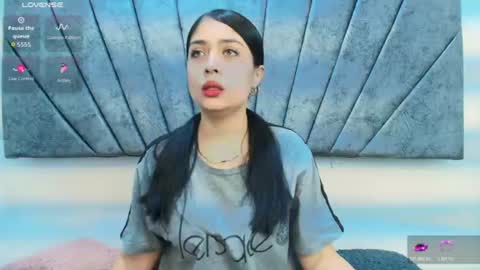 Snapshot of lily_meghan chatting on 07/11/26, 01:25 LILY MEGHAN online show from 07/11/26, 01:25