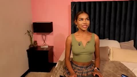 Lily Miiller online show from 09/14/25, 09:14