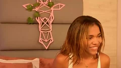 Lily Miiller online show from 10/28/25, 09:50