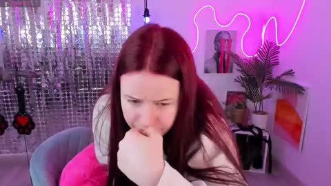 Lily online show from 02/12/26, 06:52