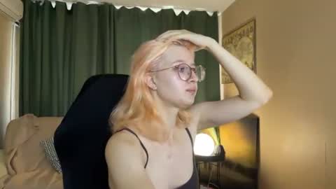 Lily Spark online show from 06/15/26, 01:41