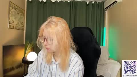 Lily Spark online show from 06/25/26, 05:12