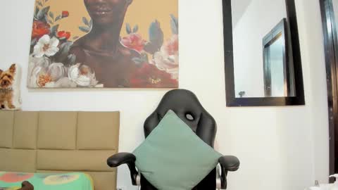 Lily online show from 10/27/25, 07:07