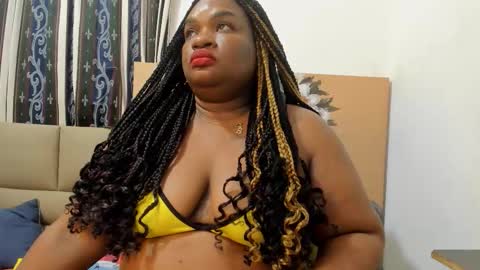 Snapshot of lilybaudyn_ chatting on 01/11/26, 04:01 Lily online show from 01/11/26, 04:01