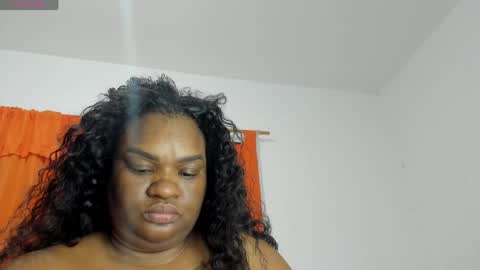 Snapshot of lilybaudyn_ chatting on 05/26/26, 08:32 Lily online show from 05/26/26, 08:32
