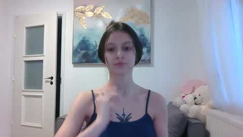 lilycandy_ online show from 04/03/26, 04:16