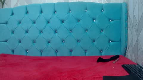 Snapshot of lilyevansxx chatting on 01/25/25, 01:41 Lily online show from 01/25/25, 01:41