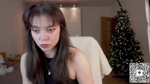 Snapshot of lilyewing_ chatting on 12/16/24, 03:43 Lily   online show from 12/16/24, 03:43