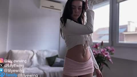 Lily   online show from 05/04/26, 03:30