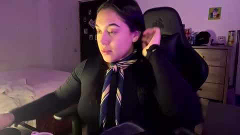 Lily online show from 06/02/26, 11:07