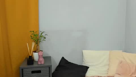 Lily online show from 12/07/24, 12:52