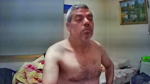 lilylovelyman50 online show from 05/18/26, 04:07