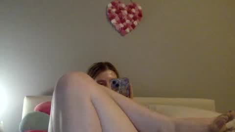 Snapshot of lilymae98 chatting on 12/29/24, 10:36 LilyMae online show from 12/29/24, 10:36