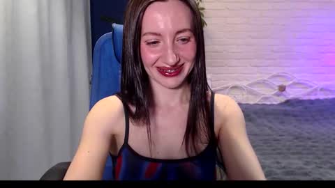 Lily online show from 11/08/25, 05:40