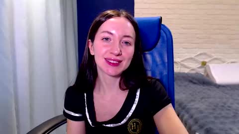 Snapshot of lilymellow chatting on 03/21/26, 08:08 Lily online show from 03/21/26, 08:08