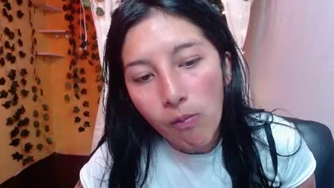 Snapshot of lilymoon_018 chatting on 04/30/26, 01:06 lilymoon_018 online show from 04/30/26, 01:06