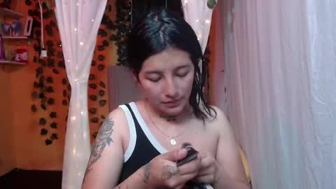 Snapshot of lilymoon_018 chatting on 05/16/26, 01:10 lilymoon_018 online show from 05/16/26, 01:10