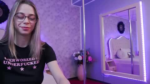      online show from 03/03/25, 04:14