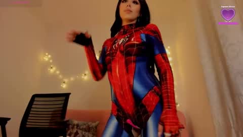 lily help me to collect more cosplay online show from 01/16/25, 05:00