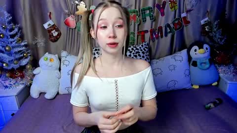 Snapshot of lilystarlight chatting on 12/20/24, 03:58 Lilian online show from 12/20/24, 03:58