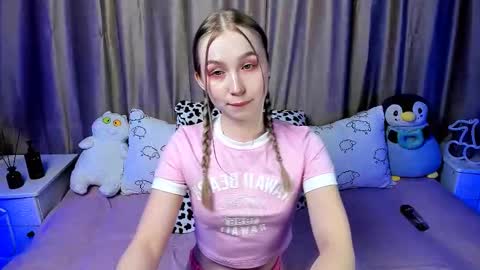 Snapshot of lilystarlight chatting on 02/10/25, 03:24 Lilian online show from 02/10/25, 03:24