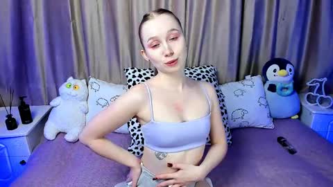 Snapshot of lilystarlight chatting on 02/13/25, 07:45 Lilian online show from 02/13/25, 07:45