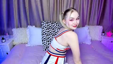 Lilian online show from 11/06/25, 03:51