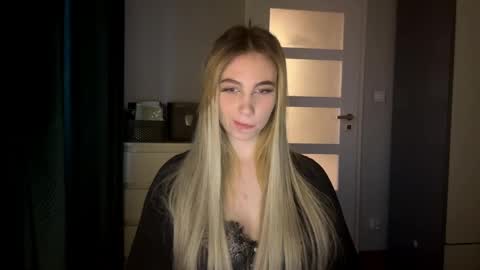 Lily online show from 04/02/26, 05:43