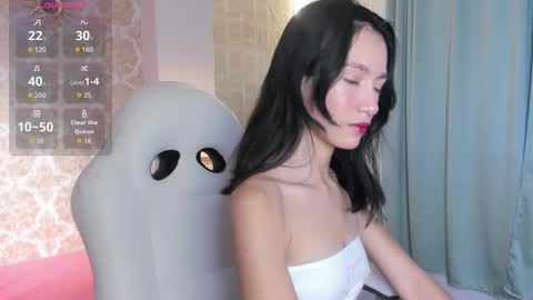 Snapshot of lilythea_ chatting on 09/17/25, 08:43 lilythea_ online show from 09/17/25, 08:43