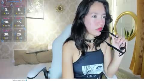 lilythea_ online show from 05/01/26, 09:30