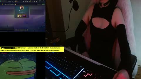 Snapshot of lilythrone chatting on 05/16/26, 06:28 Lily Rone online show from 05/16/26, 06:28